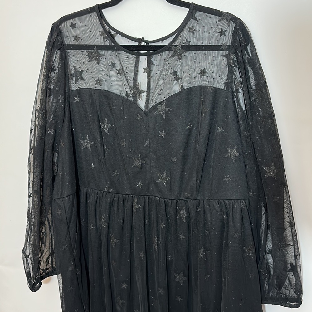 Torrid 4 AT THE KNEE STAR MESH SKATER DRESS - Picture 7 of 12